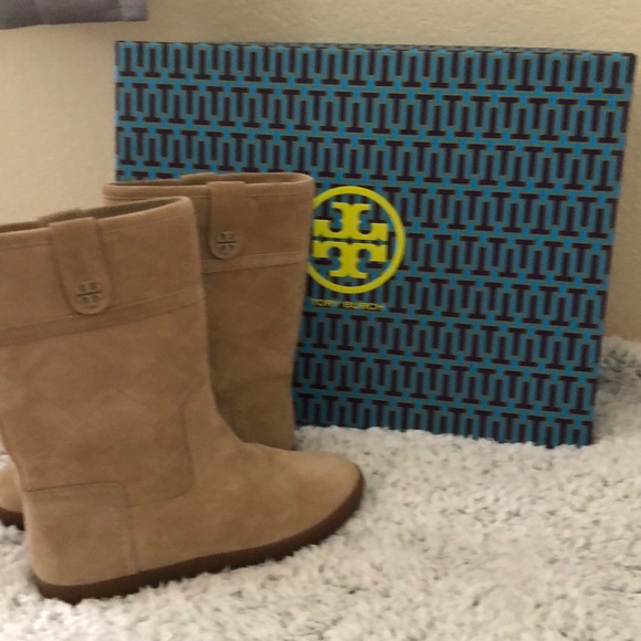 Tory Burch Alana Boot/Camel - Size 6 - Picture 1 of 6